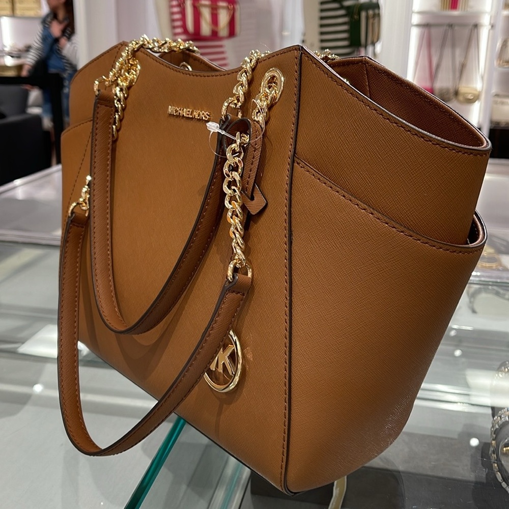 MICHAEL KORS LG CHAIN SHOULDER TOTE LUGGAGE - Picture 15 of 16
